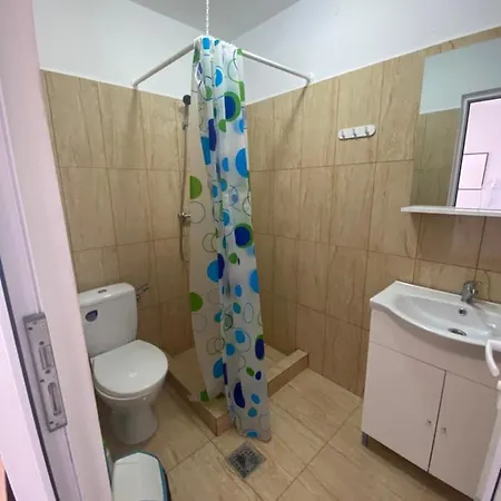 Kherim 2 * Tuzla